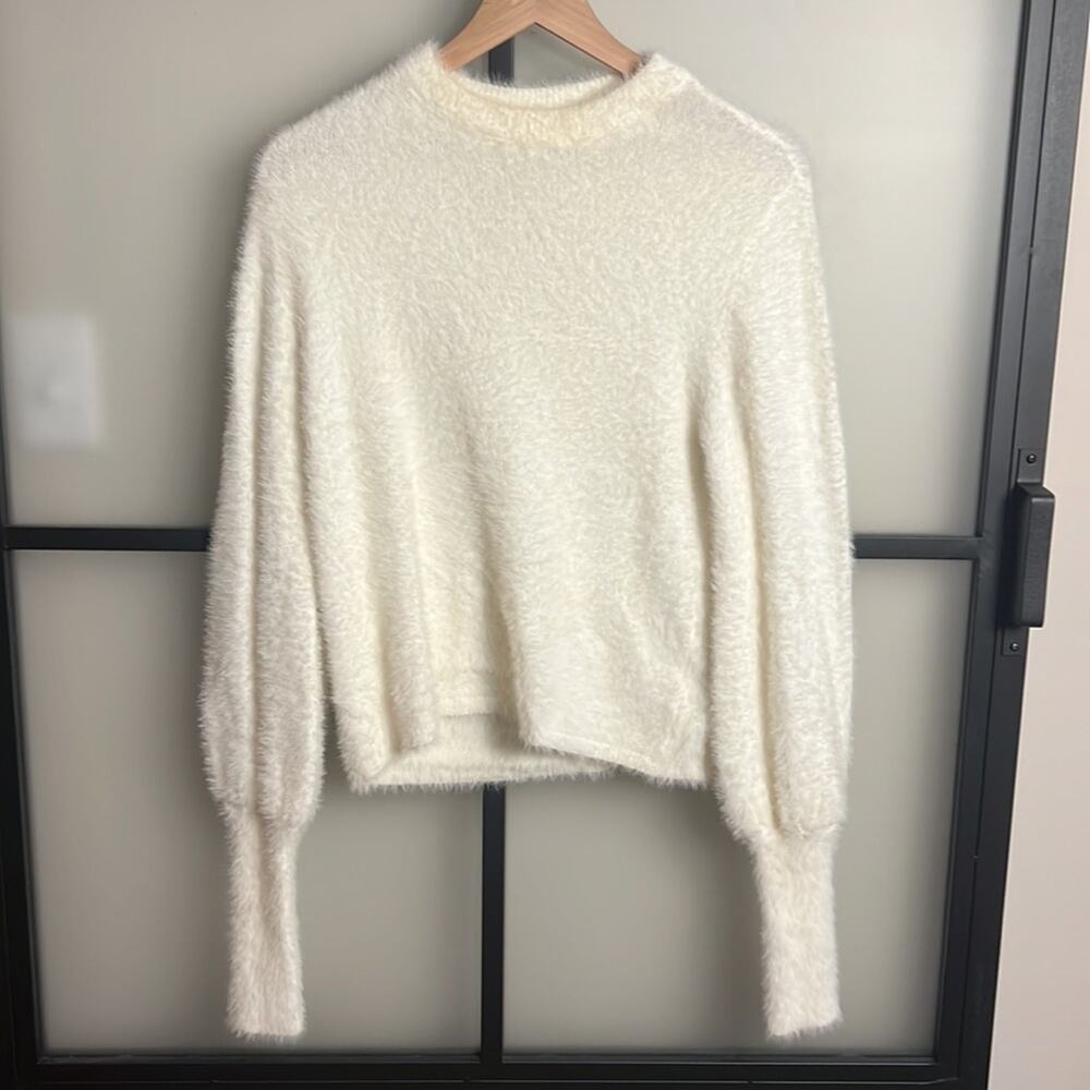 Harper Wren GWEN Fuzzy Sweater Size Small